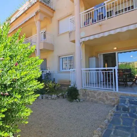 Daire Sleeps 5 Pool
