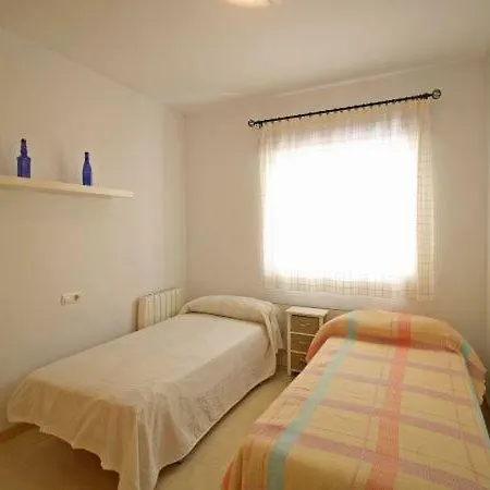 Sleeps 5 Pool Daire